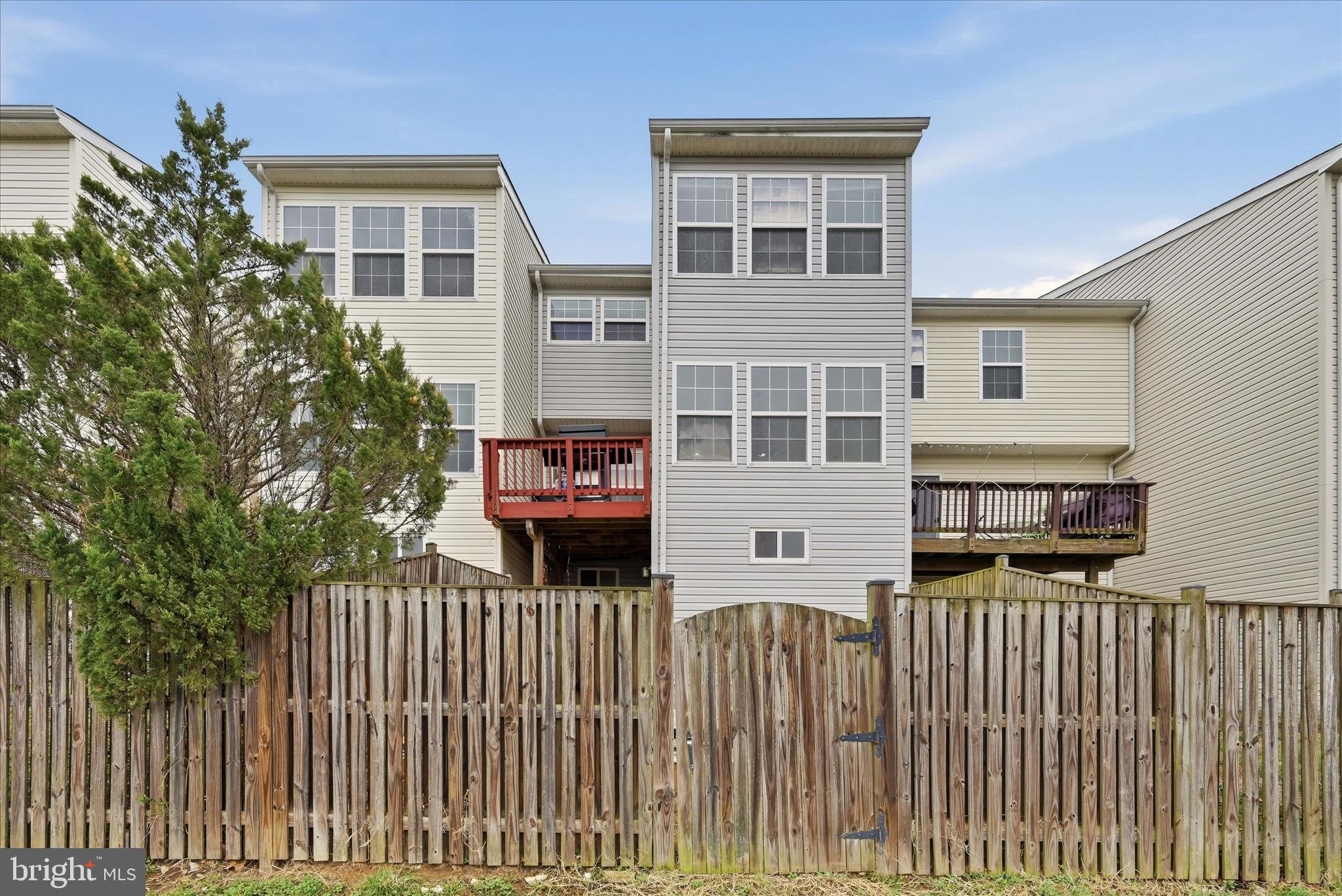 FAIRWAYS WEST - Residential