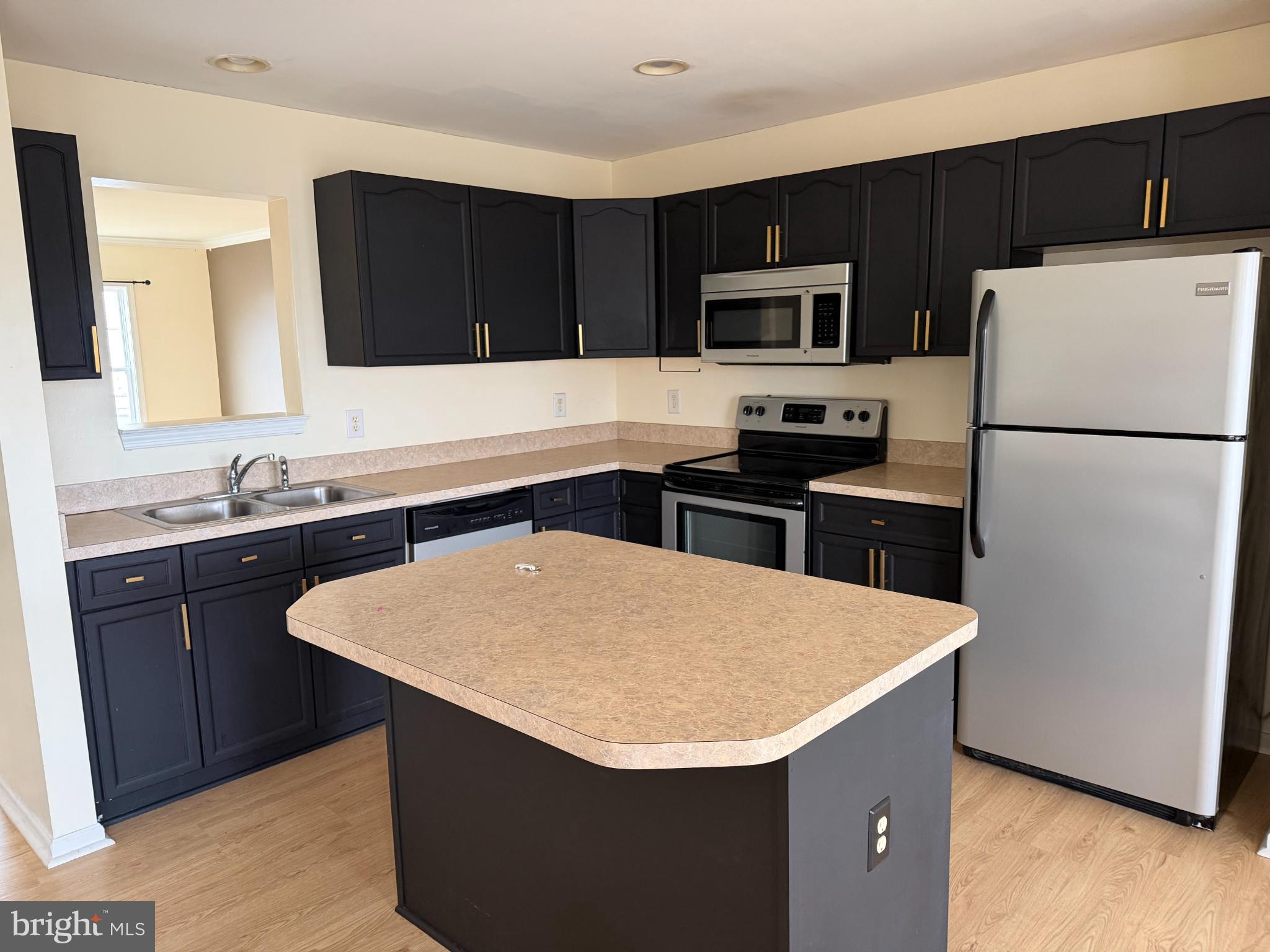 FAIRWAYS WEST - Residential