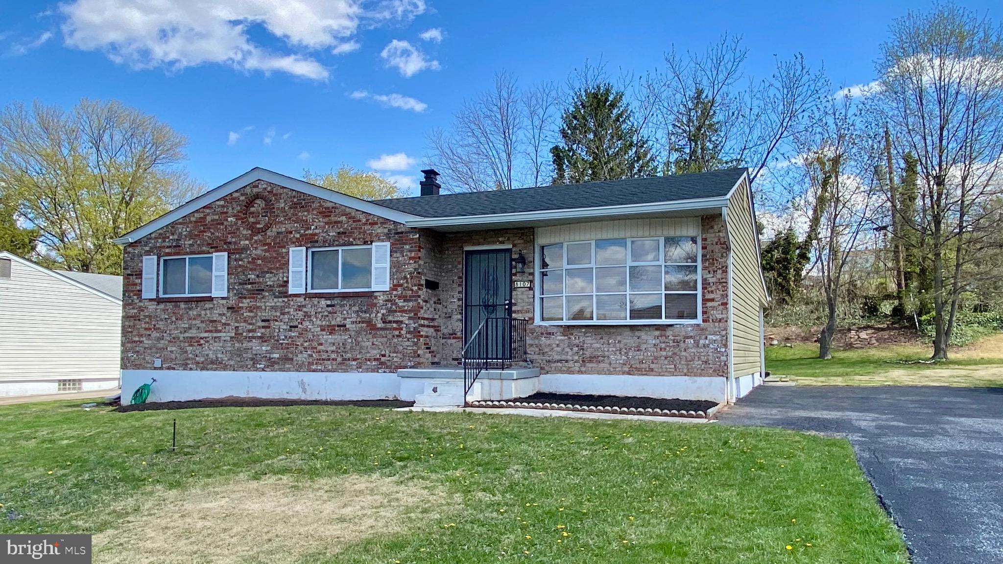 This freshly painted 3 bedroom ,,,,,2 full bath brick home has many updates to include 42 in kitchen cabinets plus granite countertop ,stainless and updated baths .covered back porch in addition to full basement with gas fireplace.....spacious room sizes and waiting for your special touches.....New Roof just put on April 2025