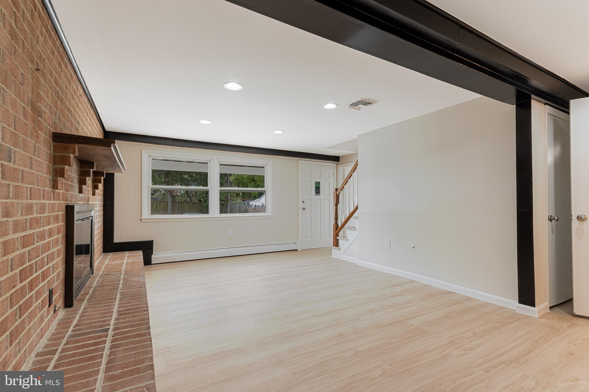 DALE CITY - Residential