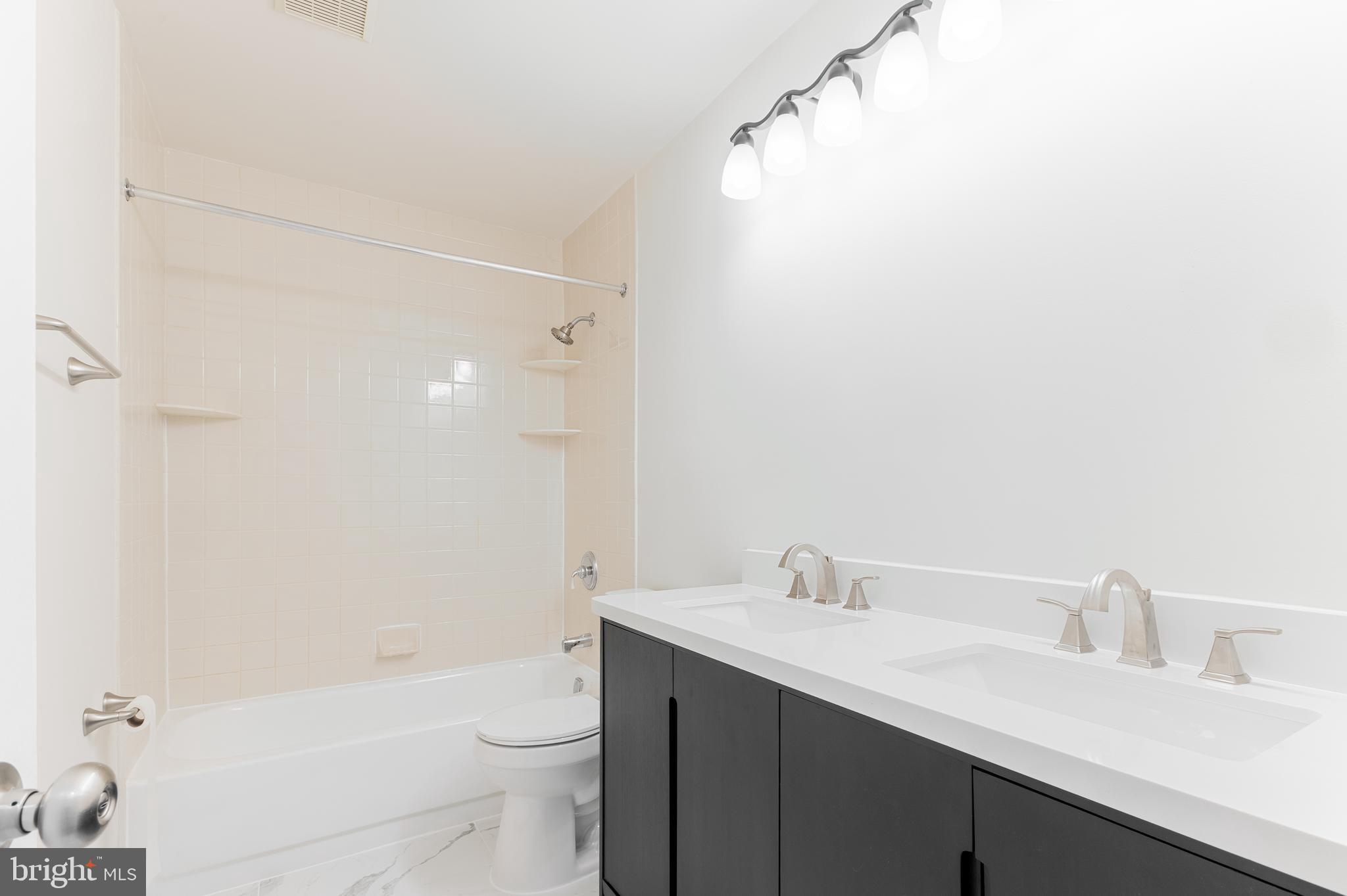 DALE CITY - Residential