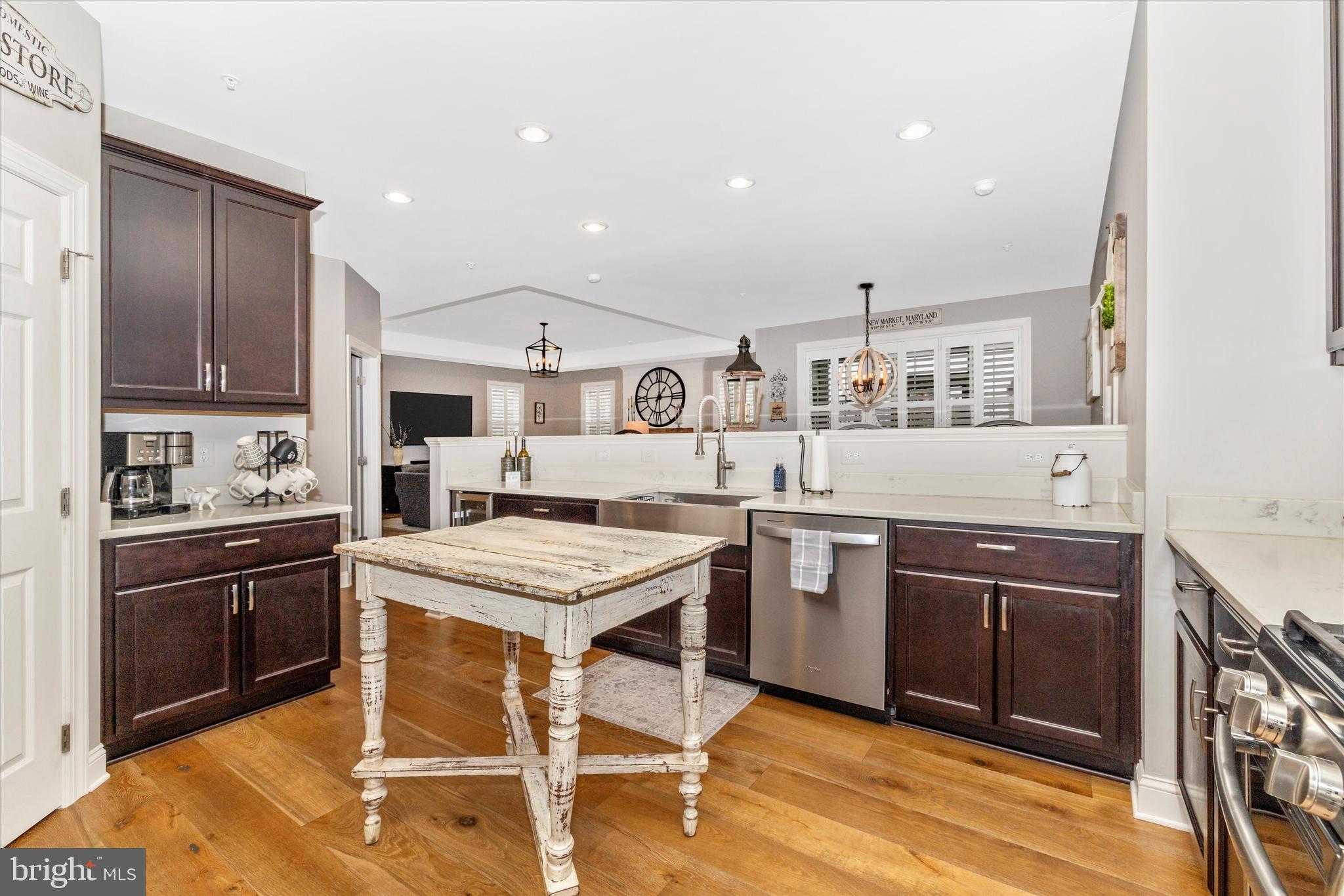 ROYAL OAKS - Residential