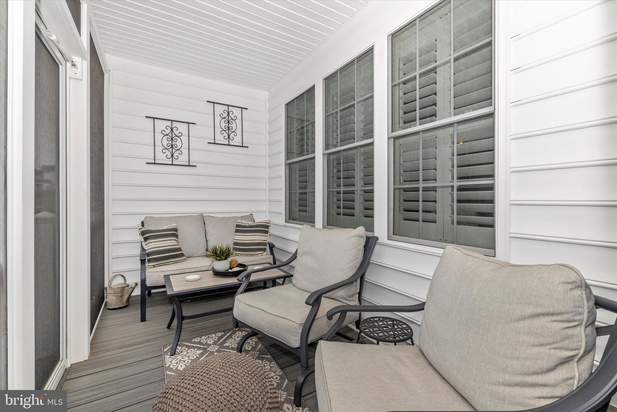 ROYAL OAKS - Residential