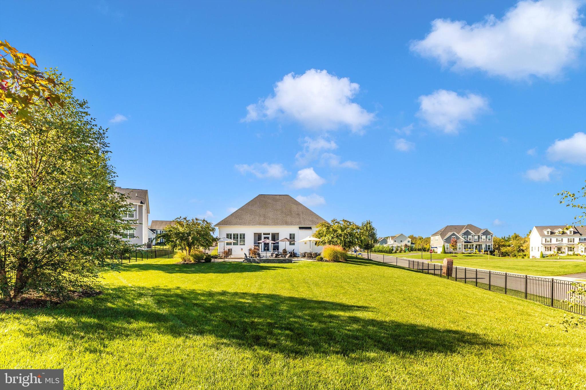 ROYAL OAKS - Residential