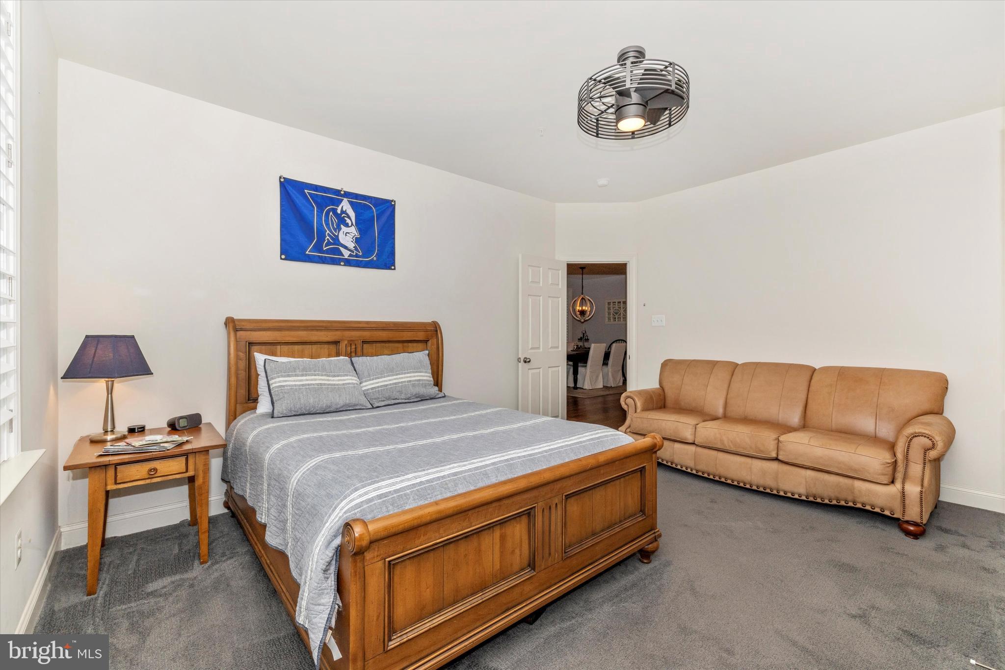 ROYAL OAKS - Residential