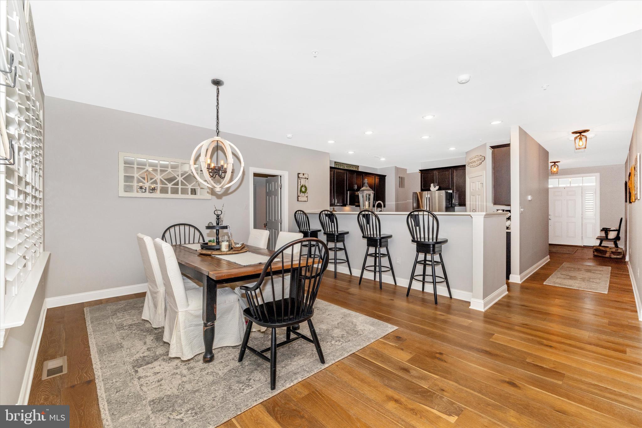 ROYAL OAKS - Residential