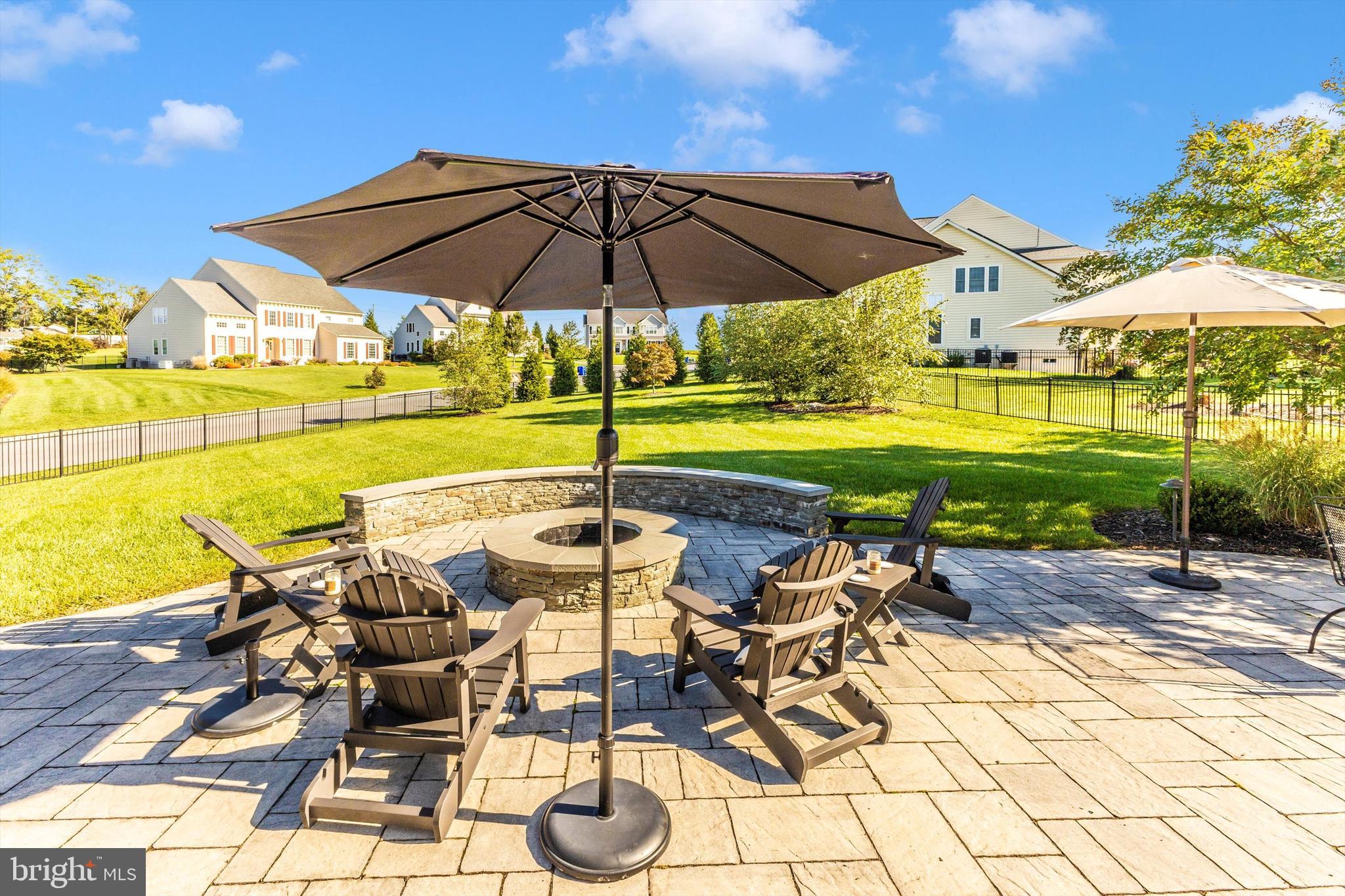 ROYAL OAKS - Residential