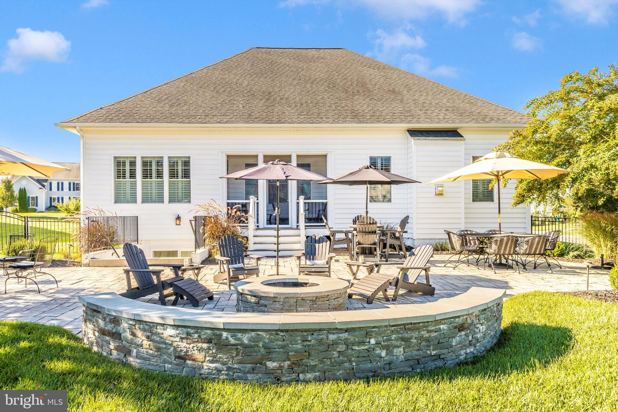 ROYAL OAKS - Residential