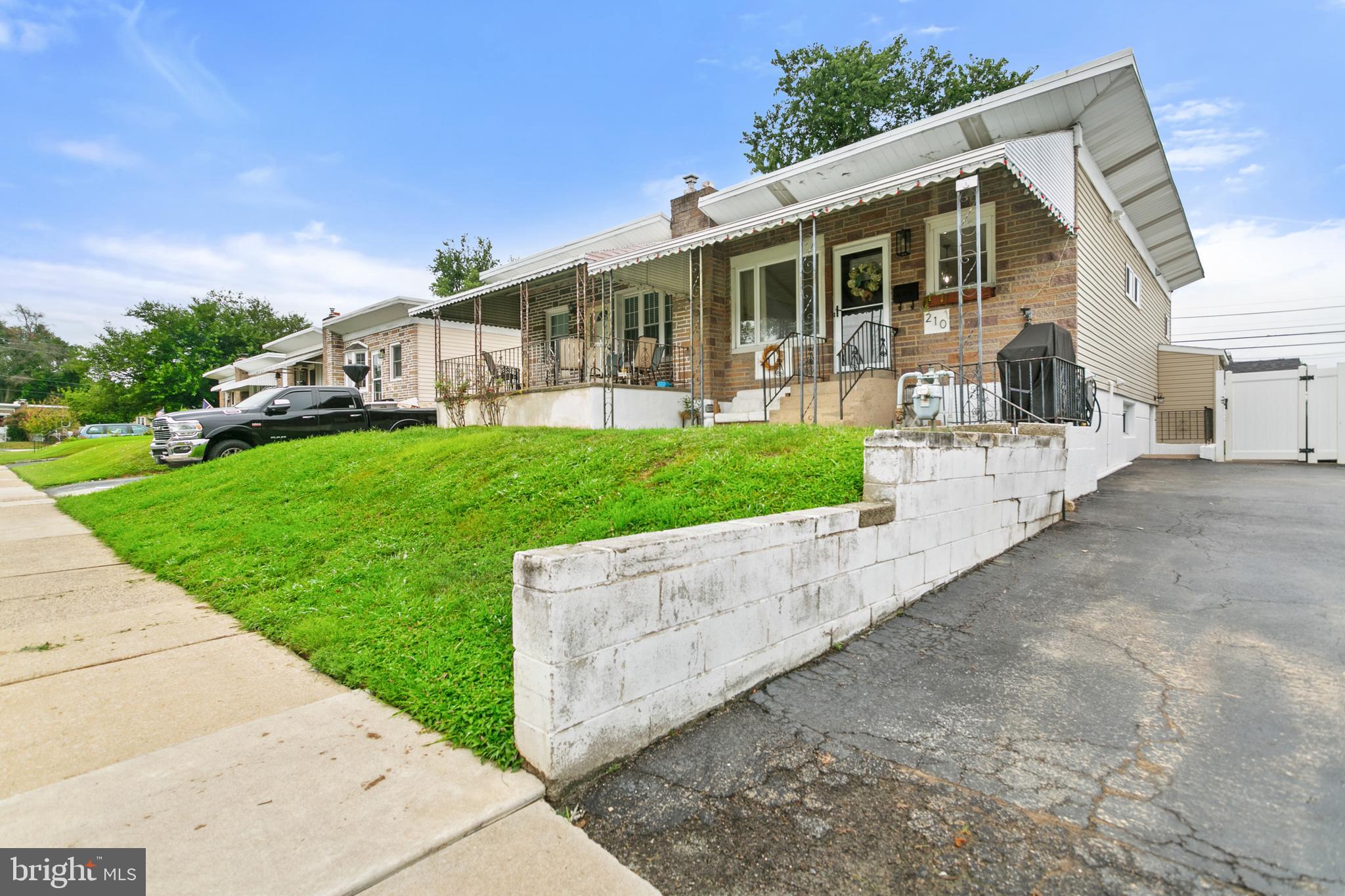 LEEDOM ESTS - Residential