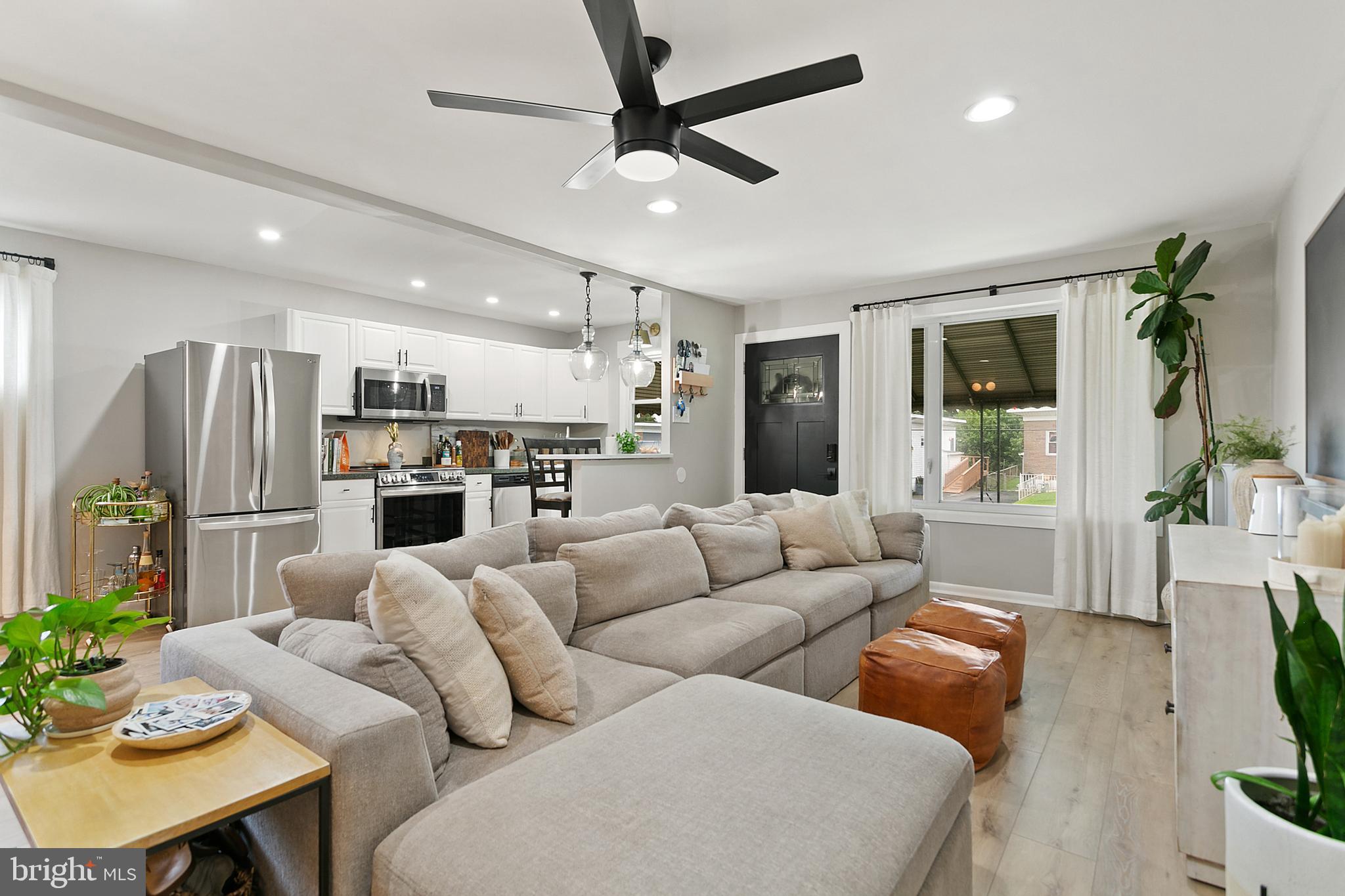 LEEDOM ESTS - Residential