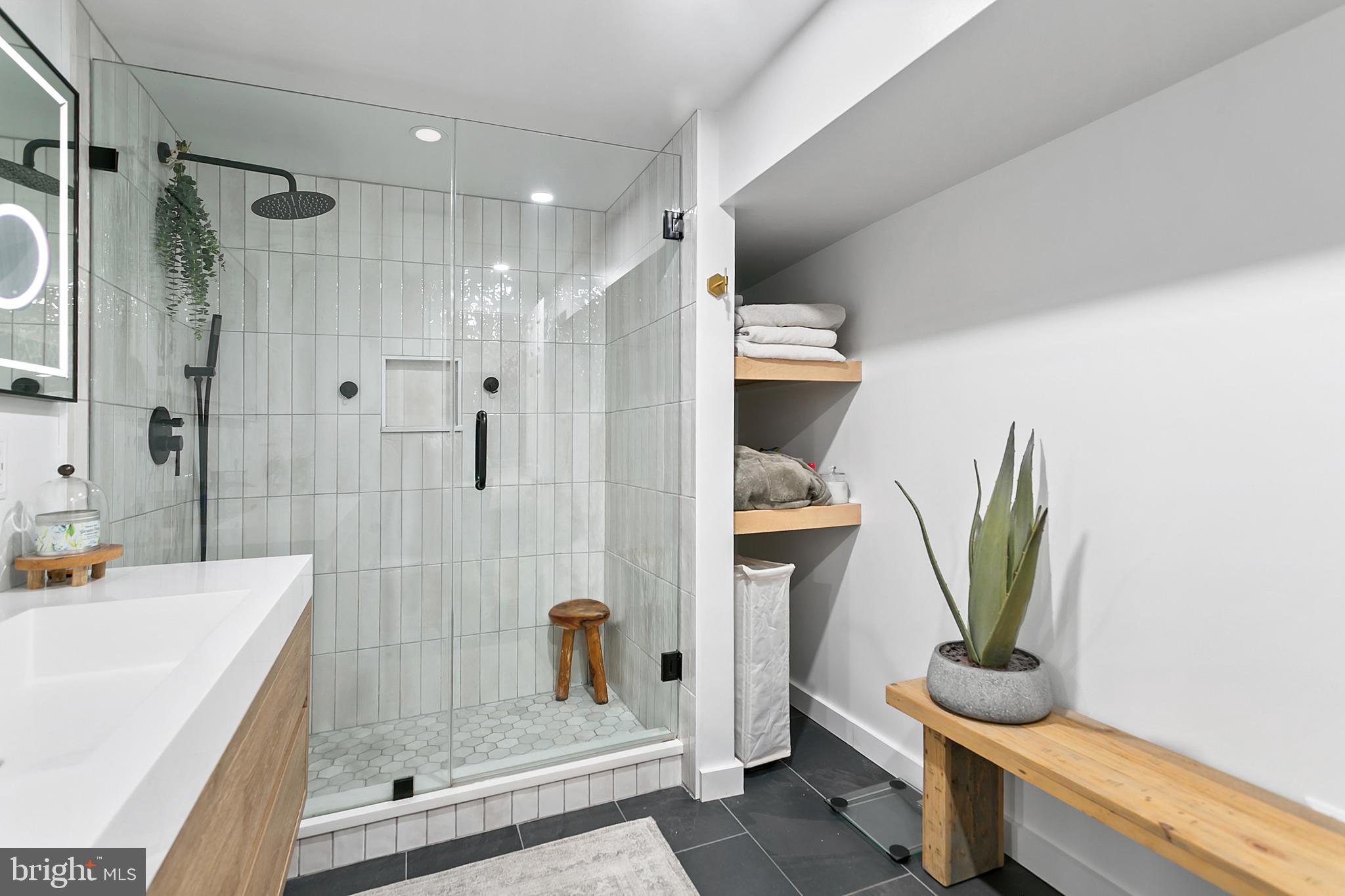 LEEDOM ESTS - Residential