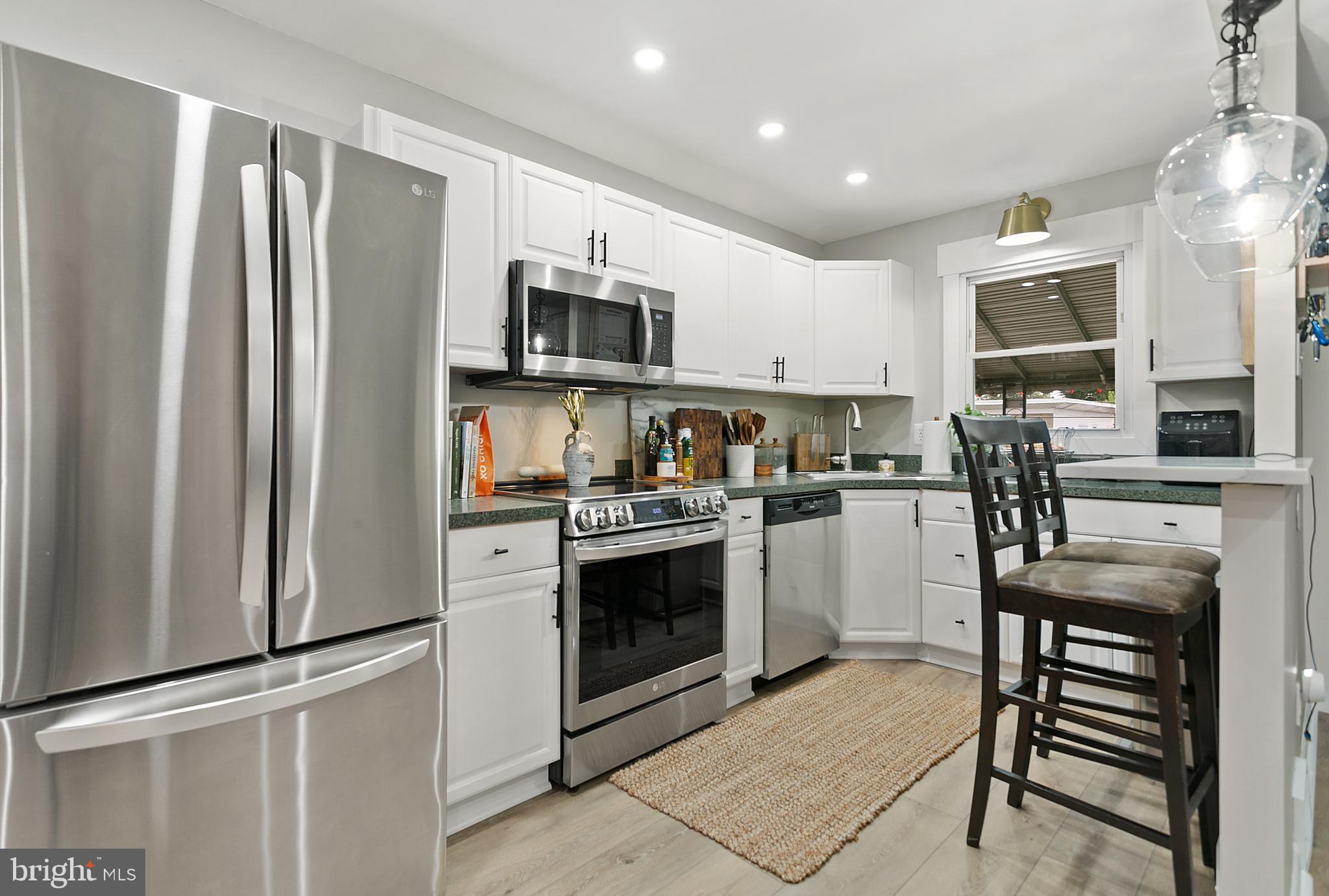 LEEDOM ESTS - Residential