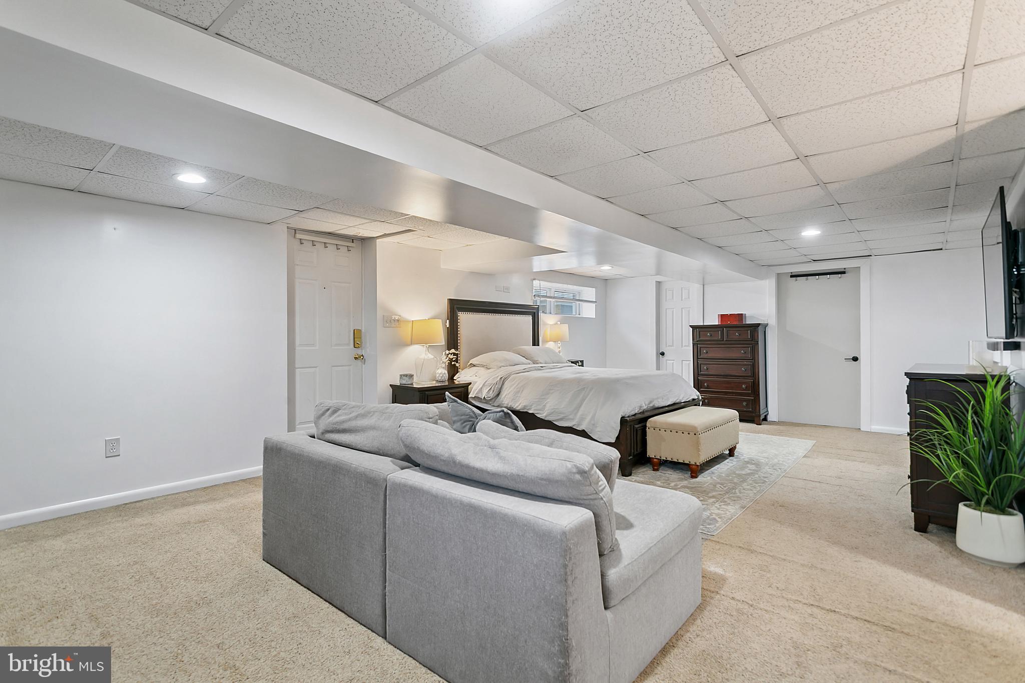 LEEDOM ESTS - Residential