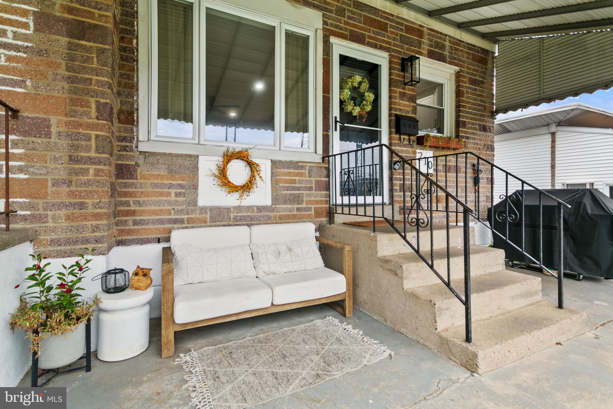 LEEDOM ESTS - Residential