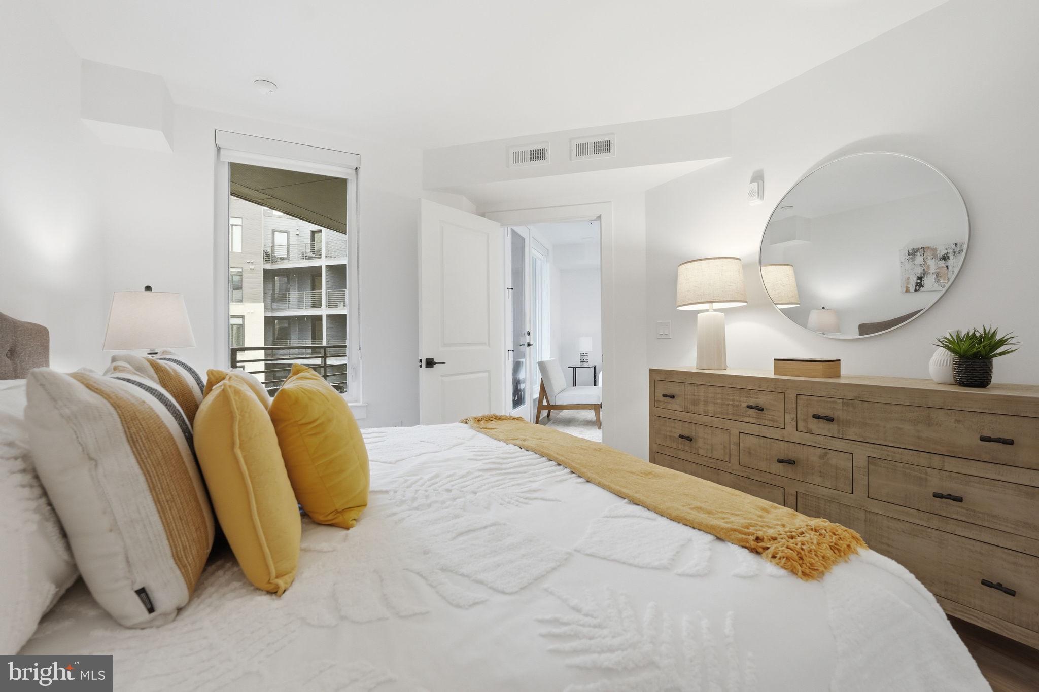 OLD TOWN ALEXANDRIA - Residential