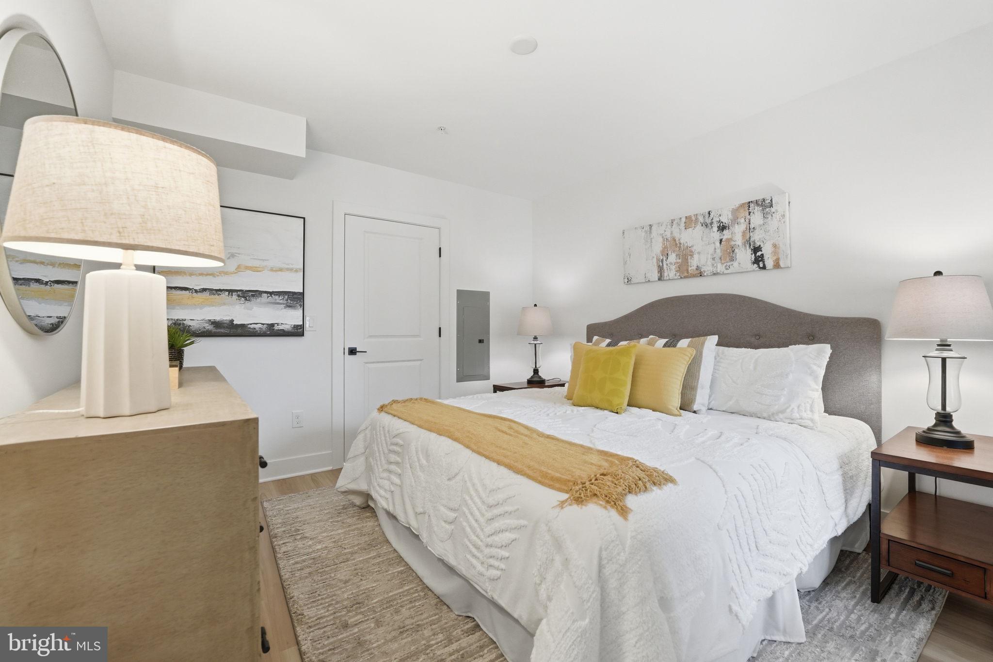 OLD TOWN ALEXANDRIA - Residential