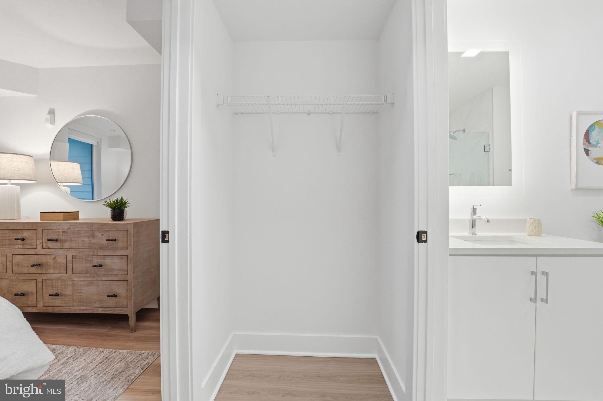 OLD TOWN ALEXANDRIA - Residential