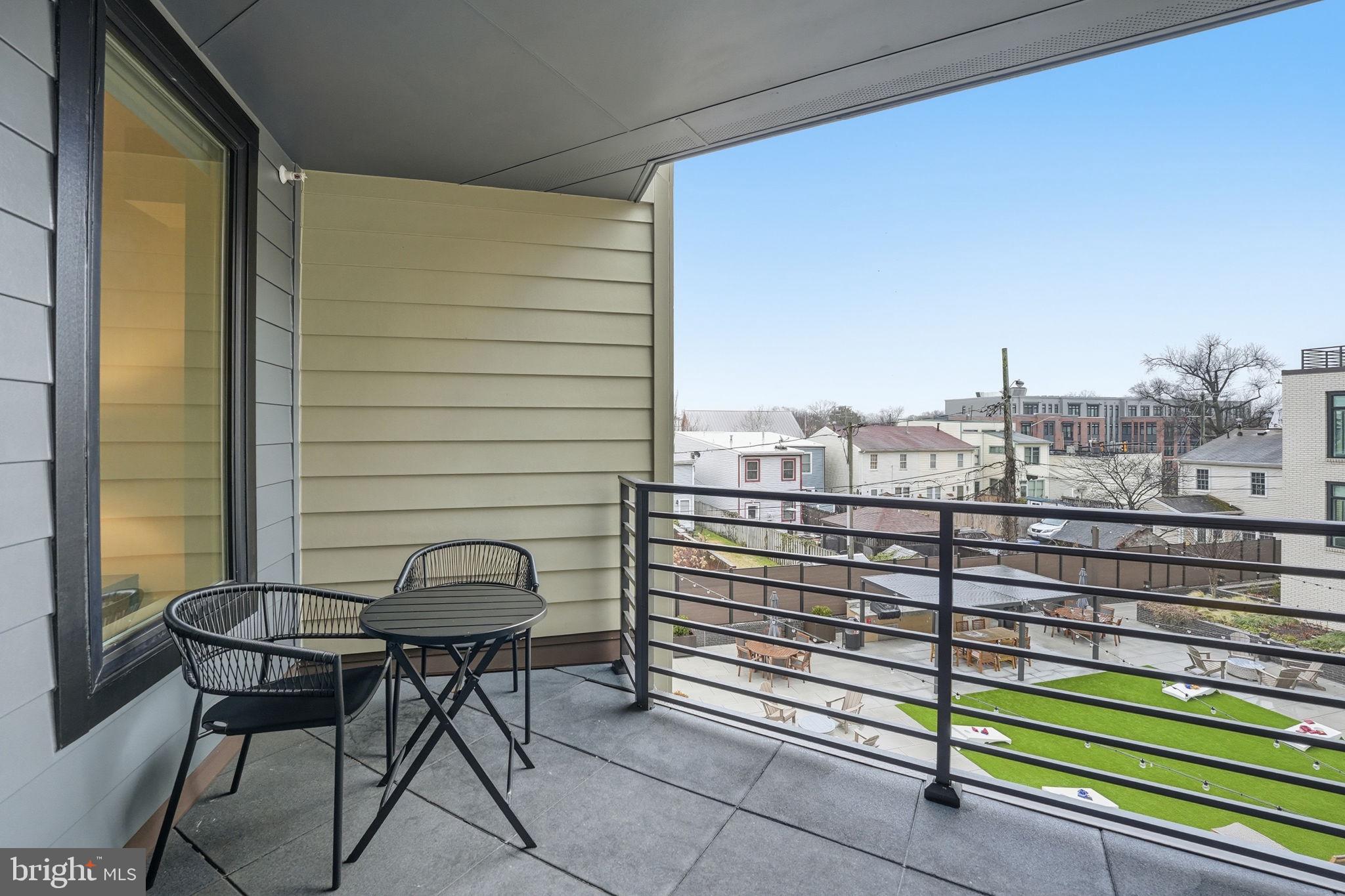 OLD TOWN ALEXANDRIA - Residential