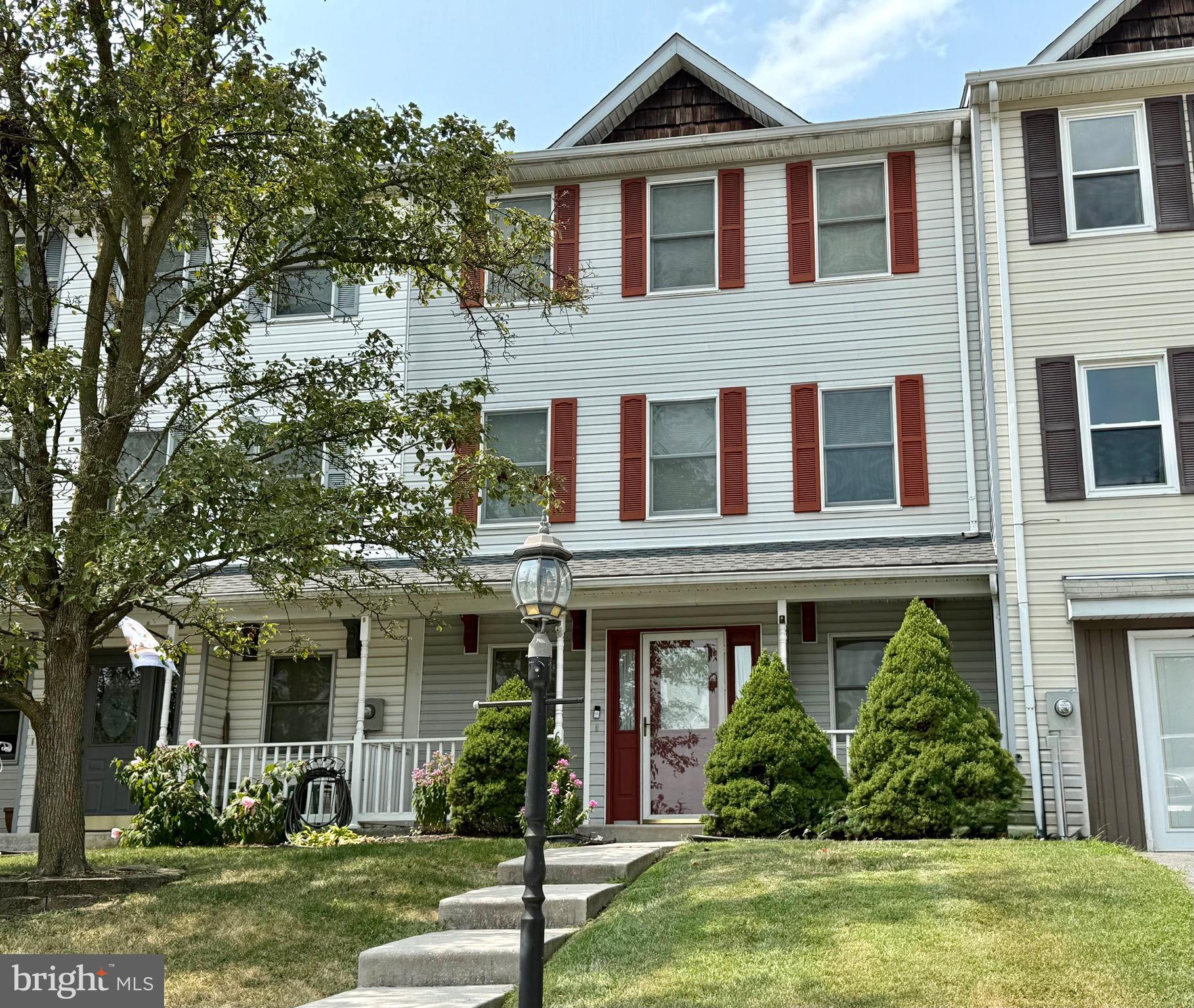 KENLY SQUARE - Residential