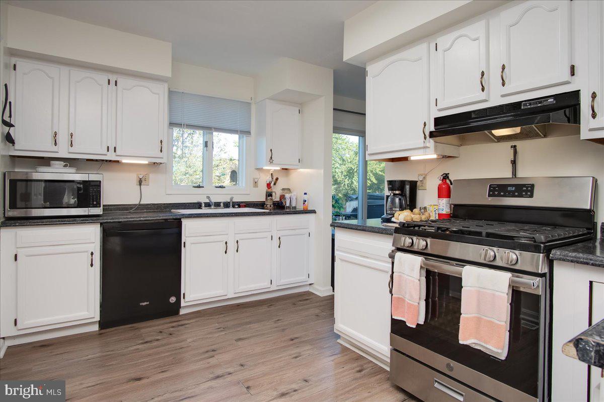 KENLY SQUARE - Residential