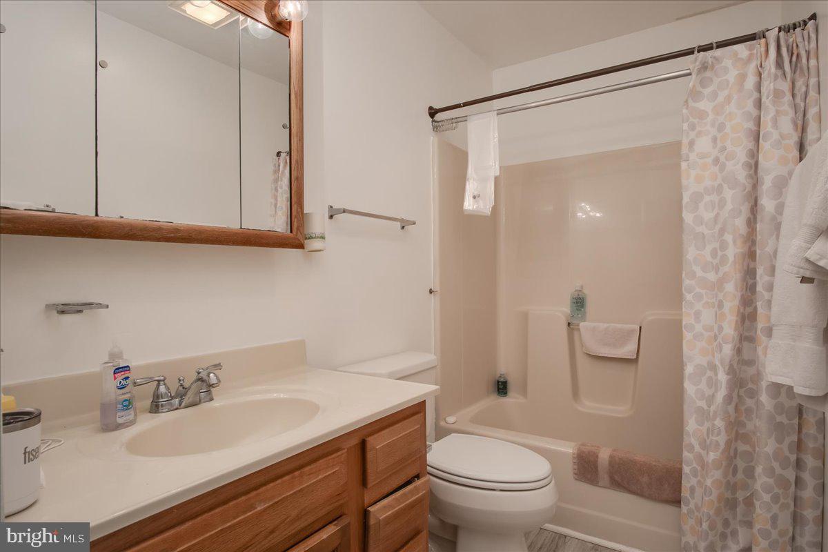 KENLY SQUARE - Residential