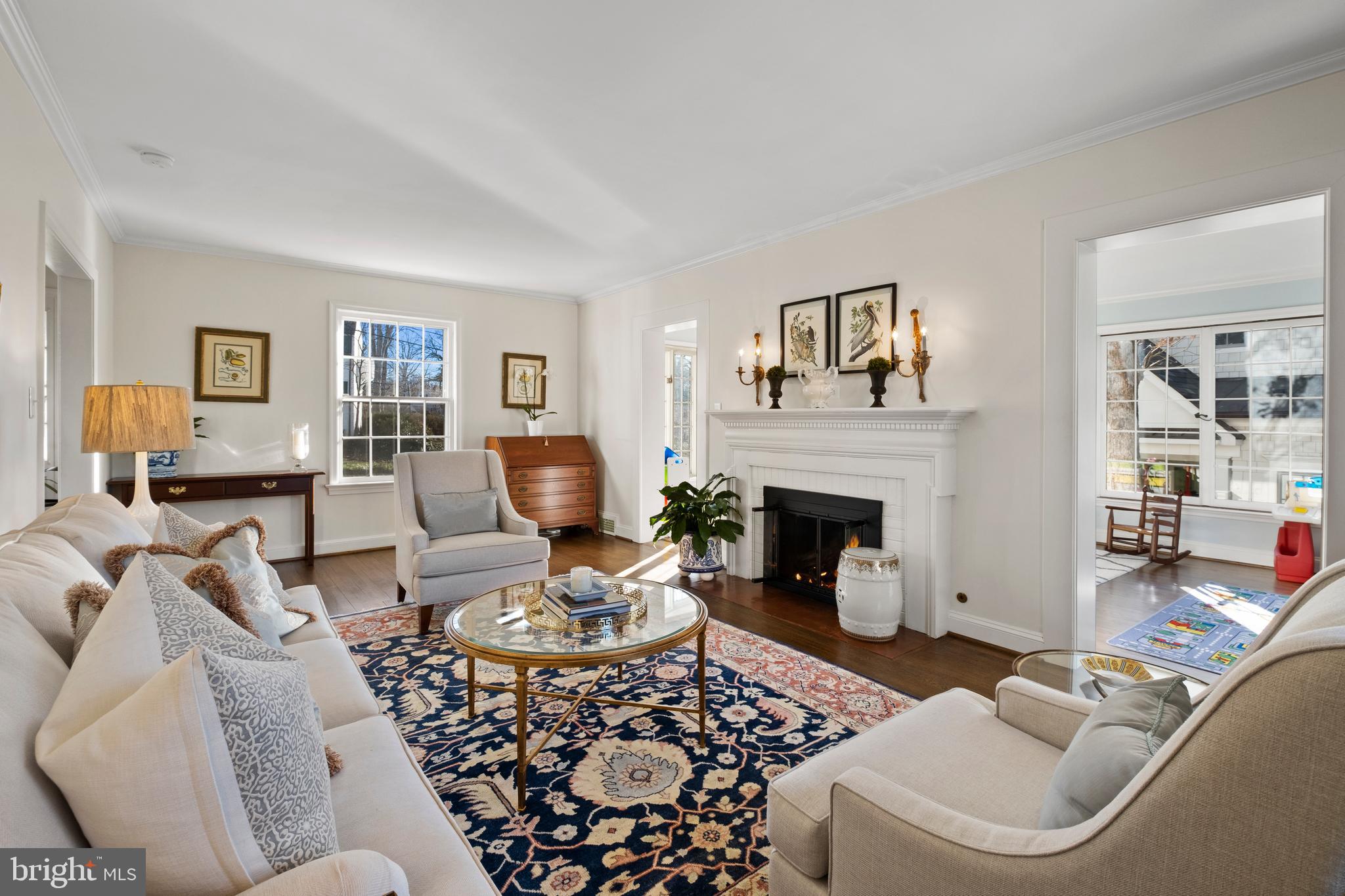 COUNTRY CLUB HILLS - Residential