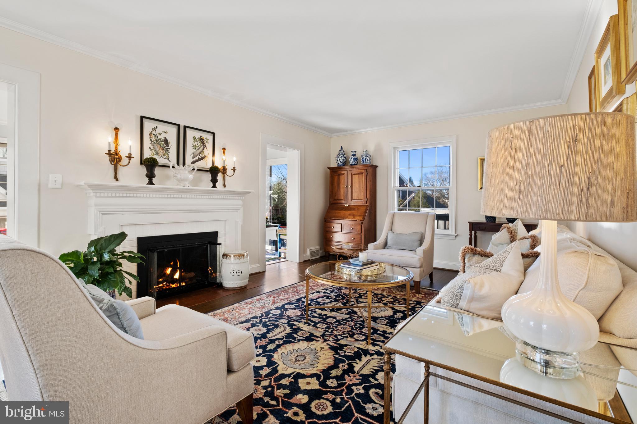 COUNTRY CLUB HILLS - Residential