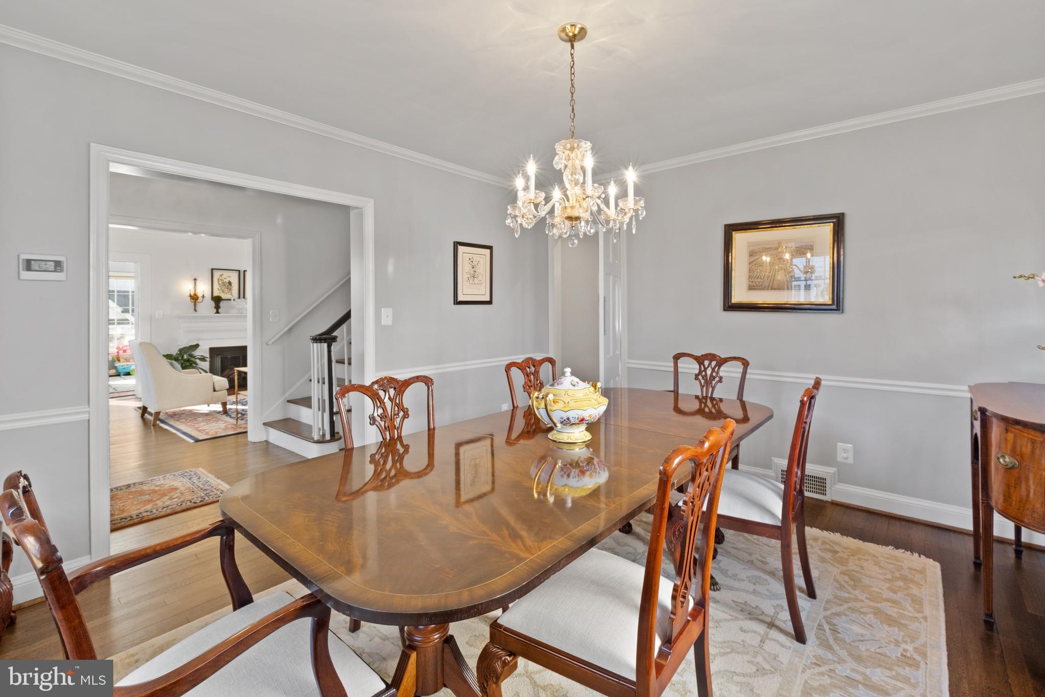 COUNTRY CLUB HILLS - Residential