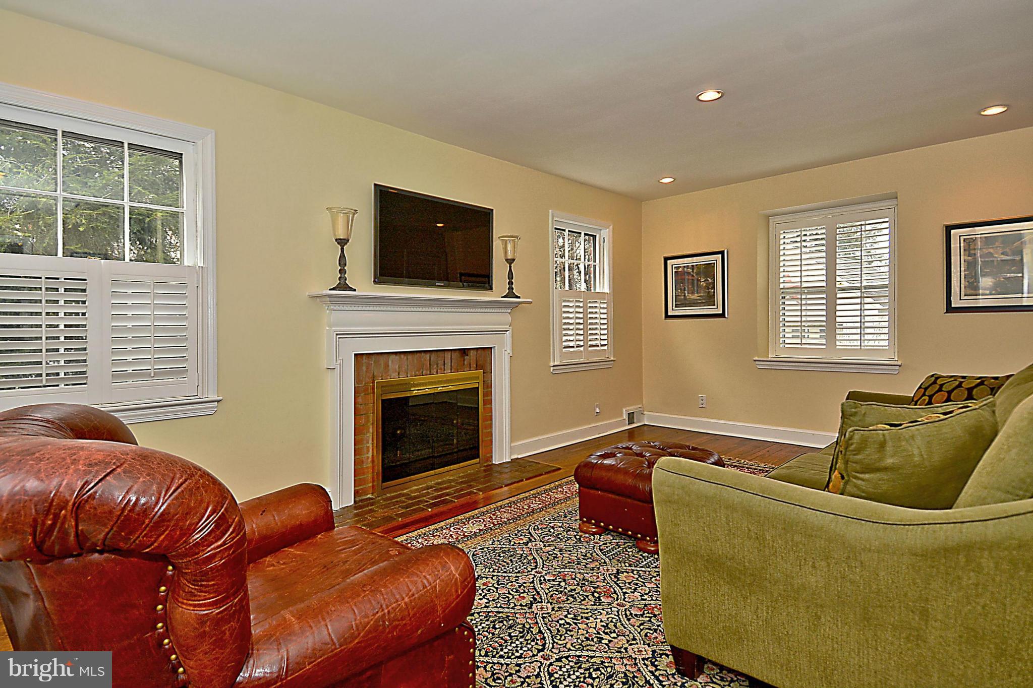 WOODMOOR - Residential