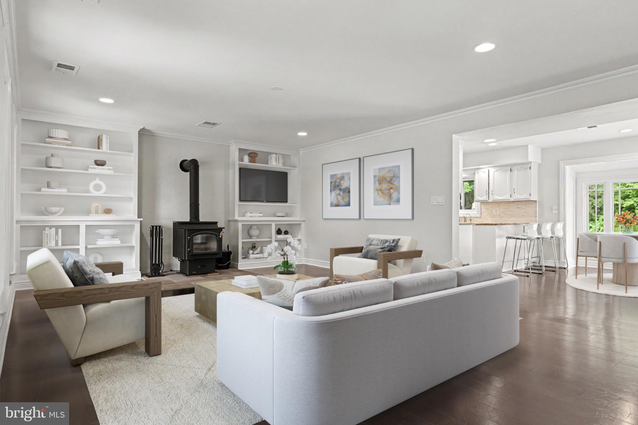 6439 MIDDLETON LANE