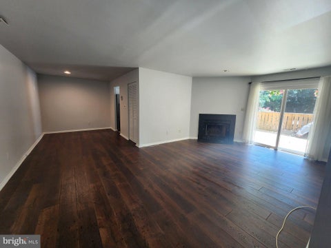 Condo For Sale - 20103 Waterside Drive #127<br/> GERMANTOWN, MD 20874