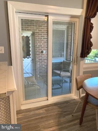 LAWNDALE - Residential Lease