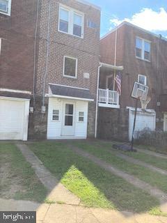 LAWNDALE - Residential Lease