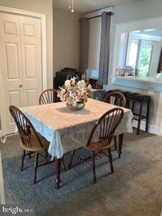 LAWNDALE - Residential Lease