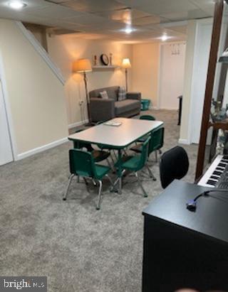 LAWNDALE - Residential Lease