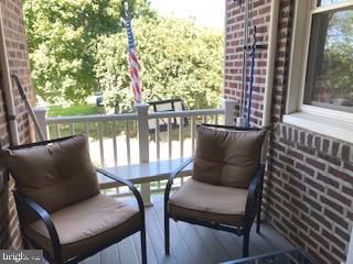 LAWNDALE - Residential Lease