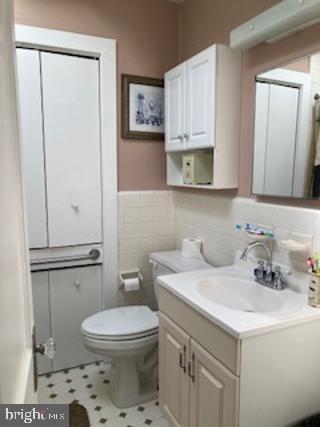 LAWNDALE - Residential Lease