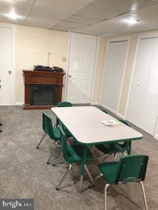 LAWNDALE - Residential Lease