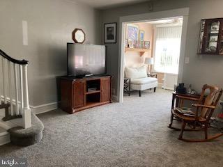 LAWNDALE - Residential Lease