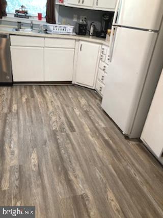 LAWNDALE - Residential Lease