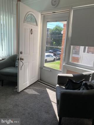 LAWNDALE - Residential Lease
