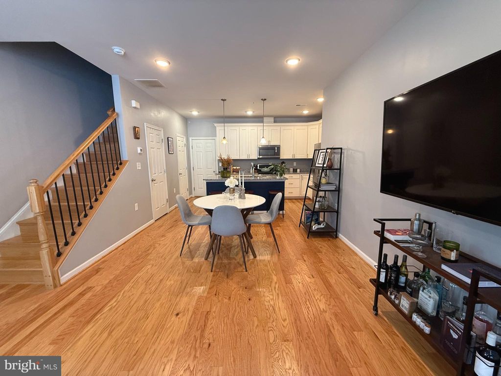 Photo of 102 S Pickett Street #101, ALEXANDRIA, VA 22304 (MLS # VAAX2050426)