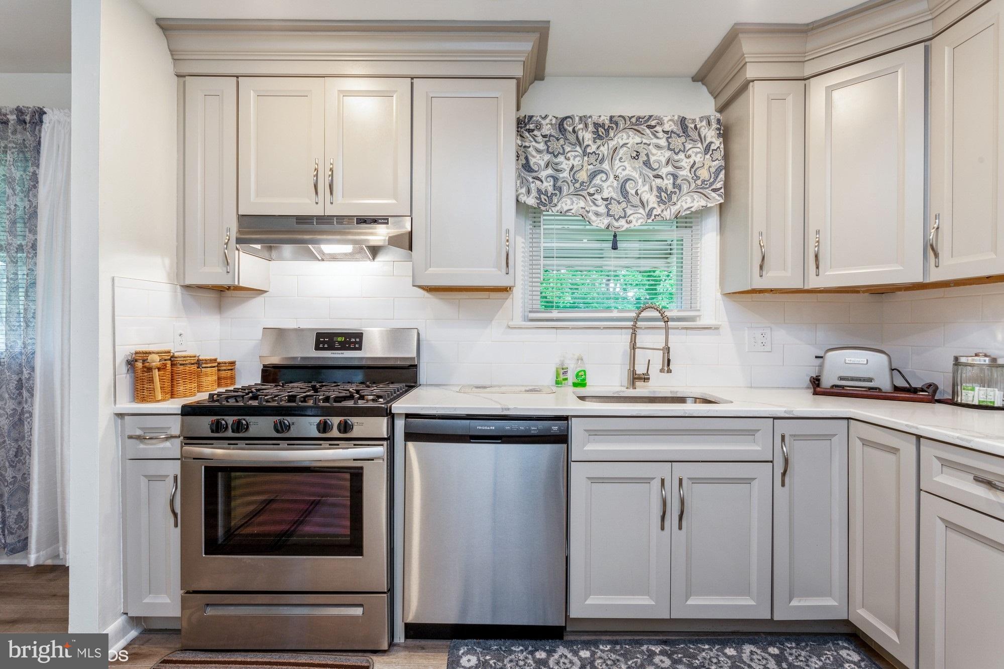 WALDON WOODS - Residential