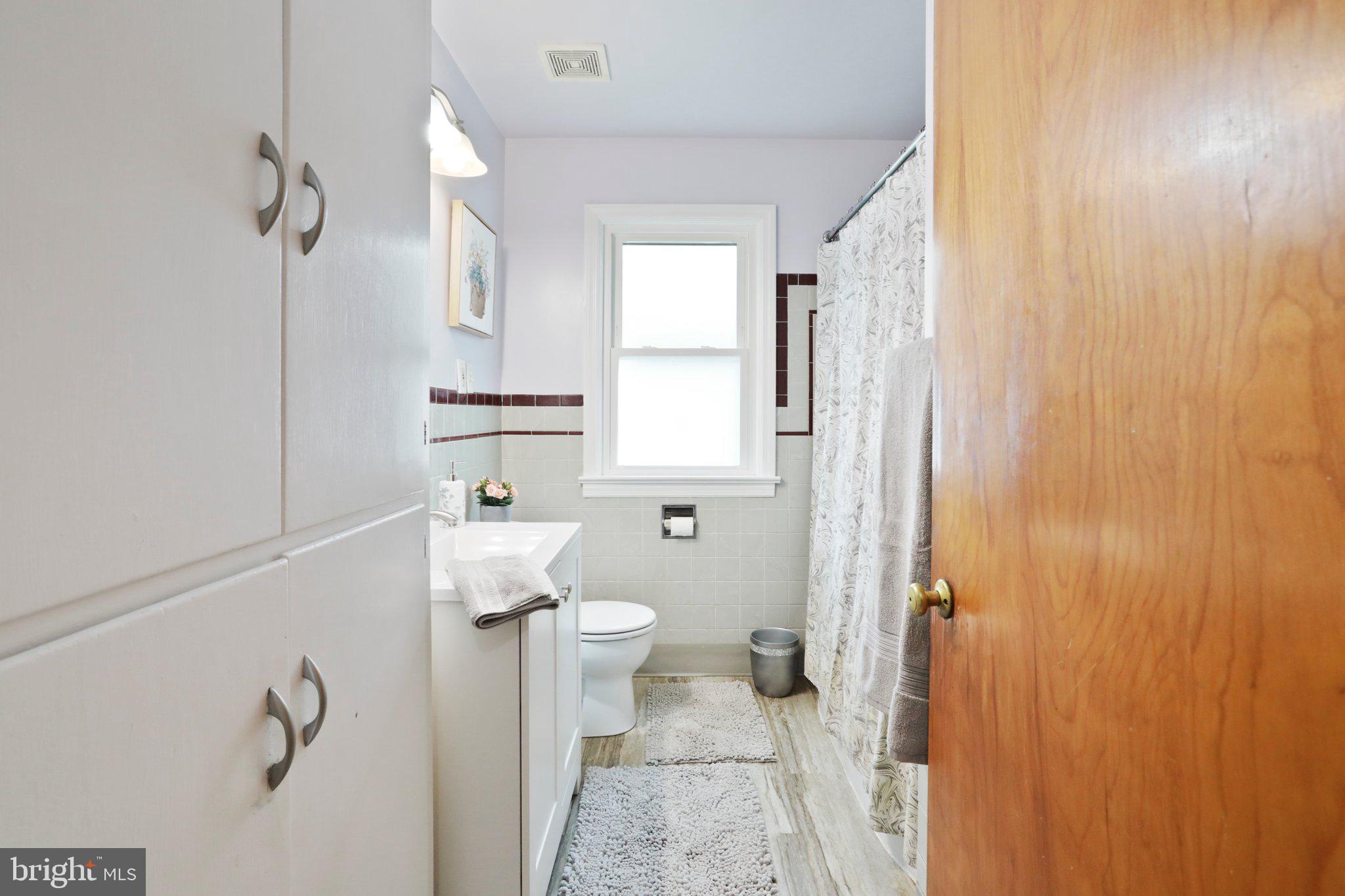 HALFWAY - Residential