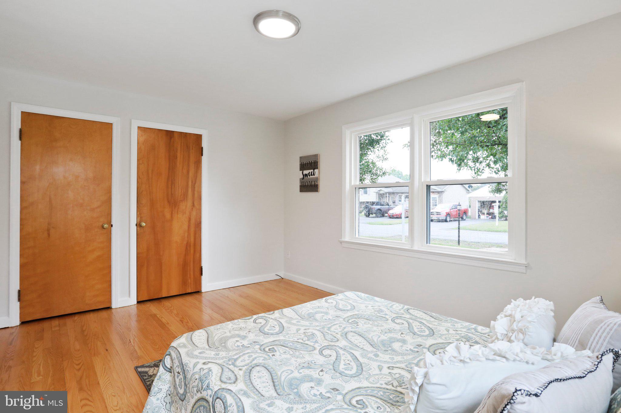 HALFWAY - Residential