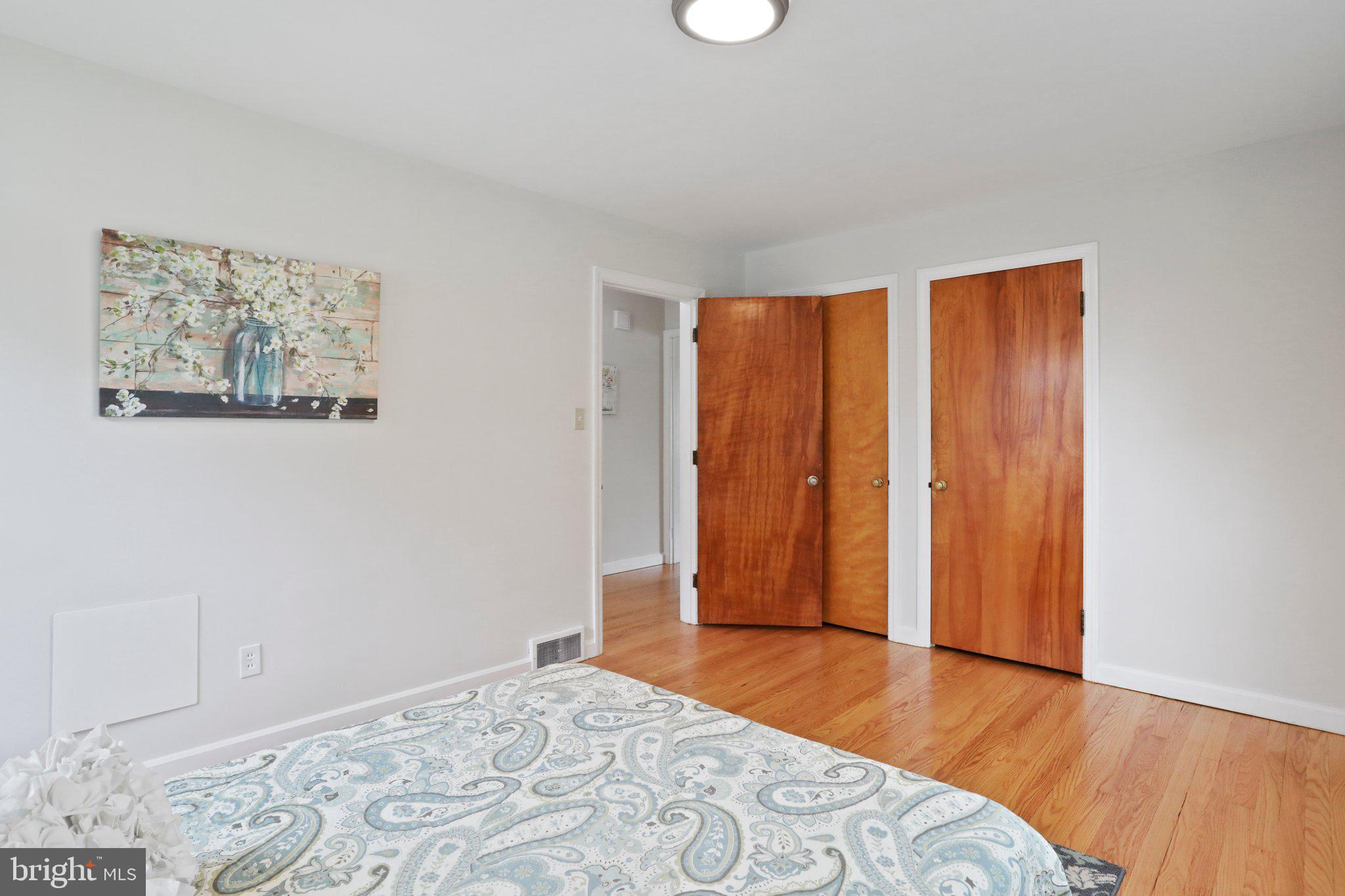 HALFWAY - Residential