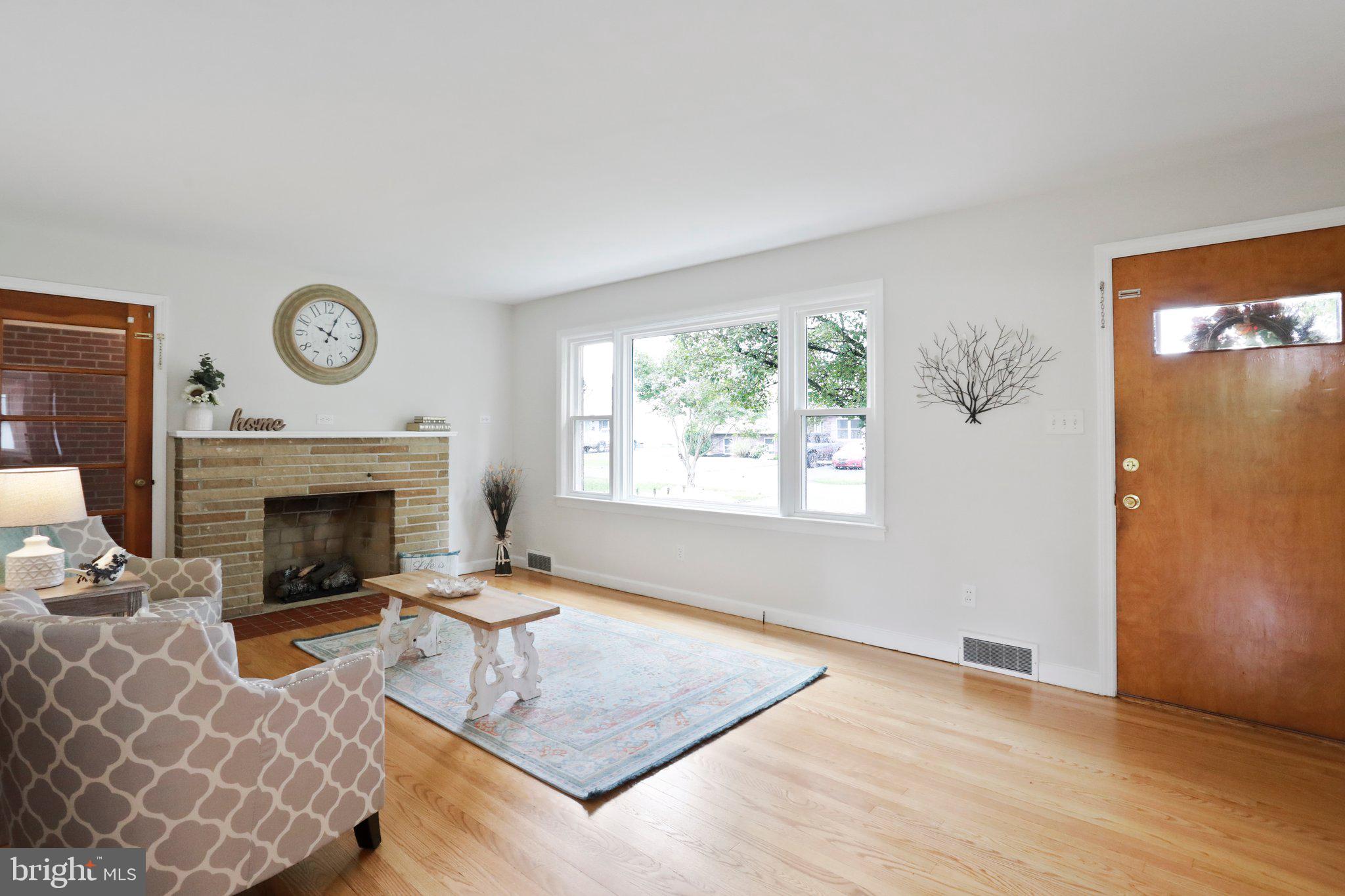 HALFWAY - Residential