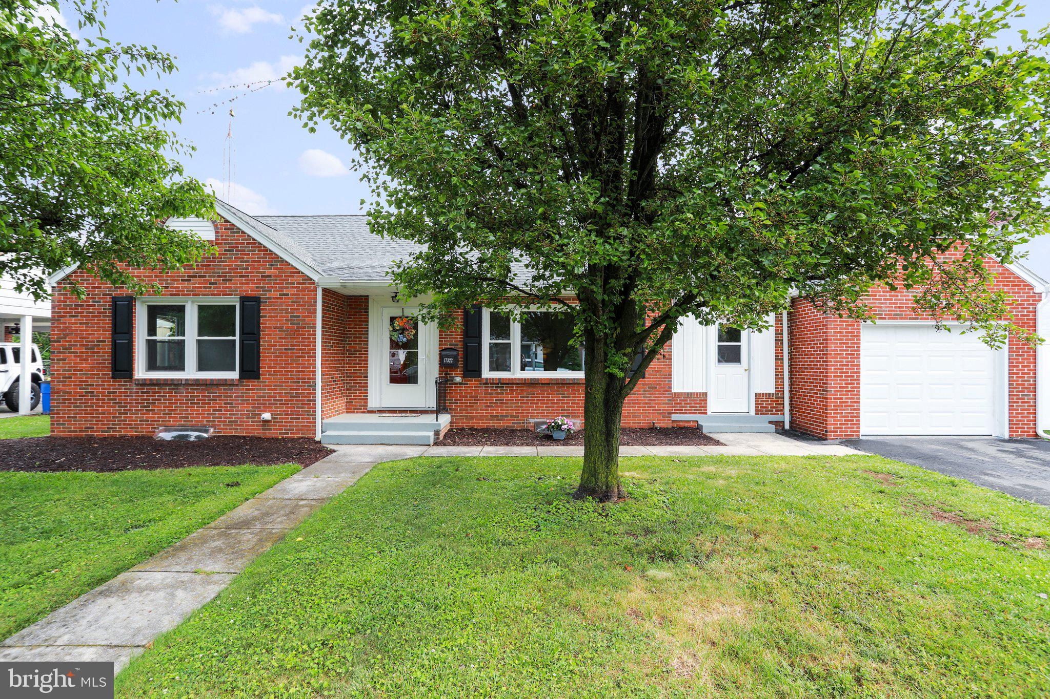 HALFWAY - Residential