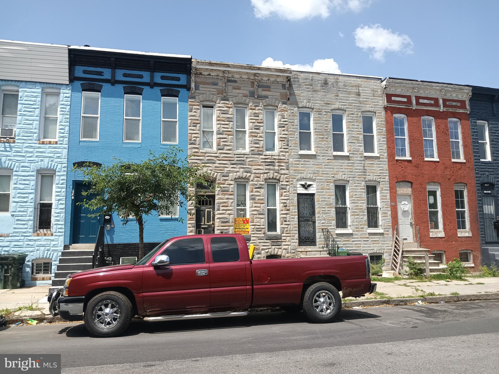 318 PULASKI STREET