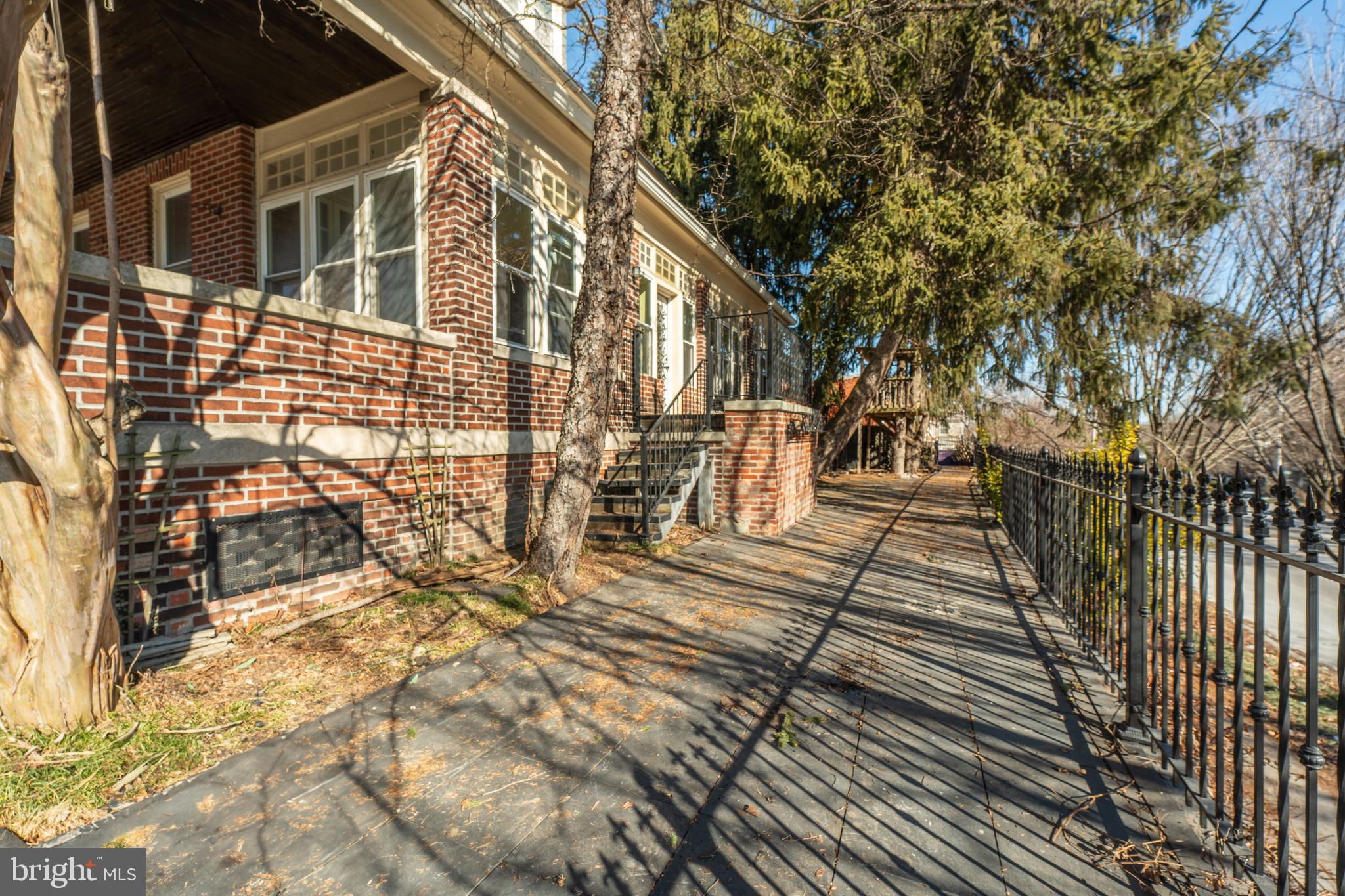 MAYFIELD - Residential